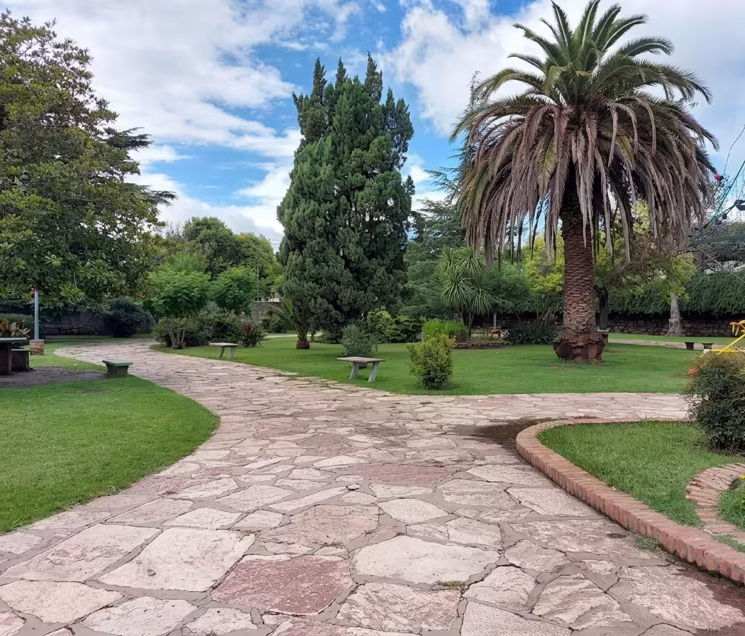 Plaza General Manuel Belgrano